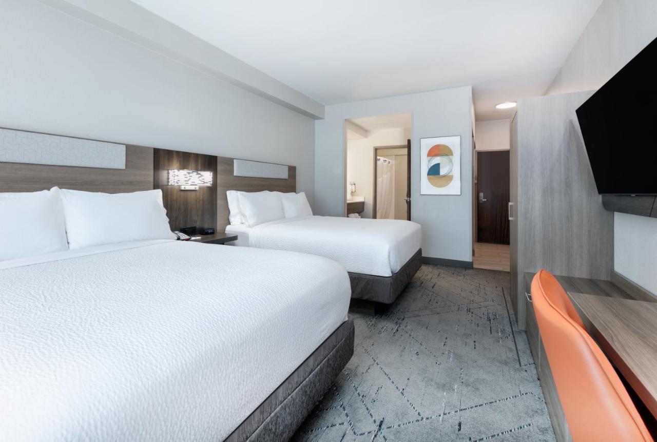 Holiday Express & - Park Central Northeast By Ihg Dallas